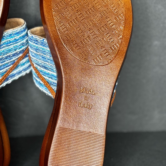 Italian Shoemakers Sandal US Size 8.5 Denim Style Blue & White Striped - Picture 5 of 6